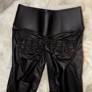 Cute booty faux leather leggings